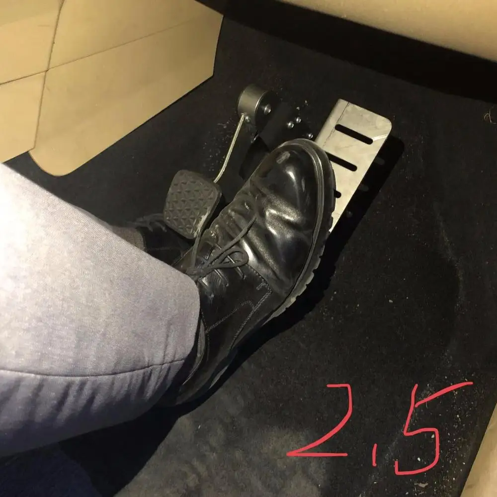 dual brake for driving training car