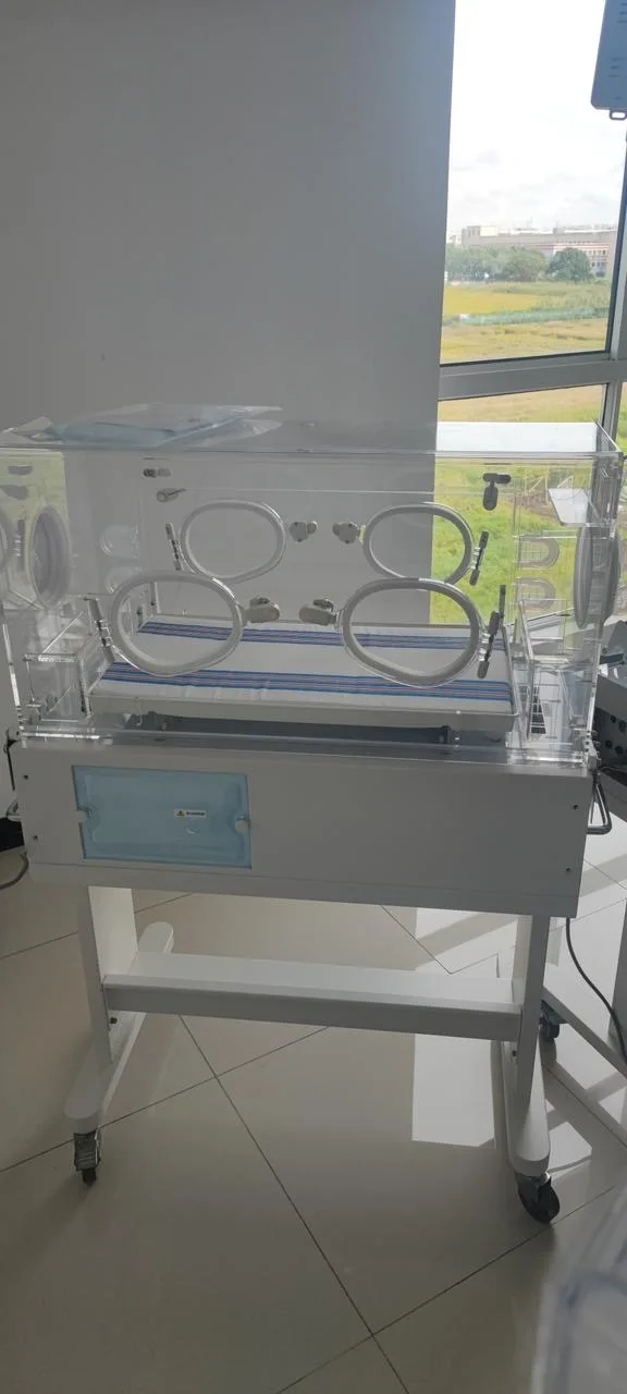 Medical device newborn baby infant incubator with phototerapy lamp MSLBI30 in stocks