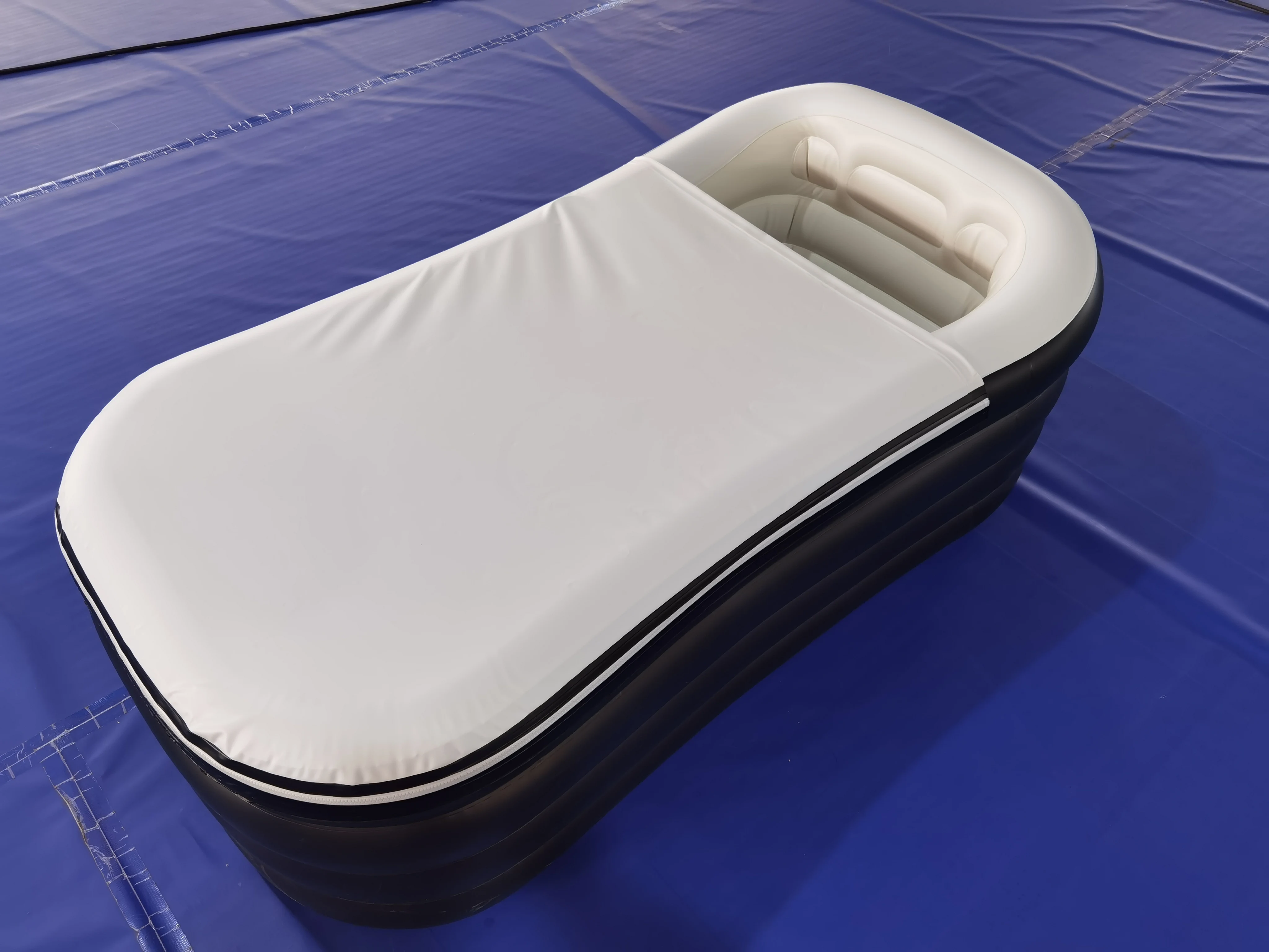152*82*54cm Black Color Mini Adult Inflatable Portable Bathtub With Electron Air Pump