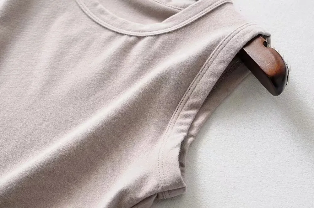 
2020 Gym Cute Workout Crop Tops for Women Athletic Workout Basic Stretchy Casual Scoop Neck Sleeveless Crop Tank Top 