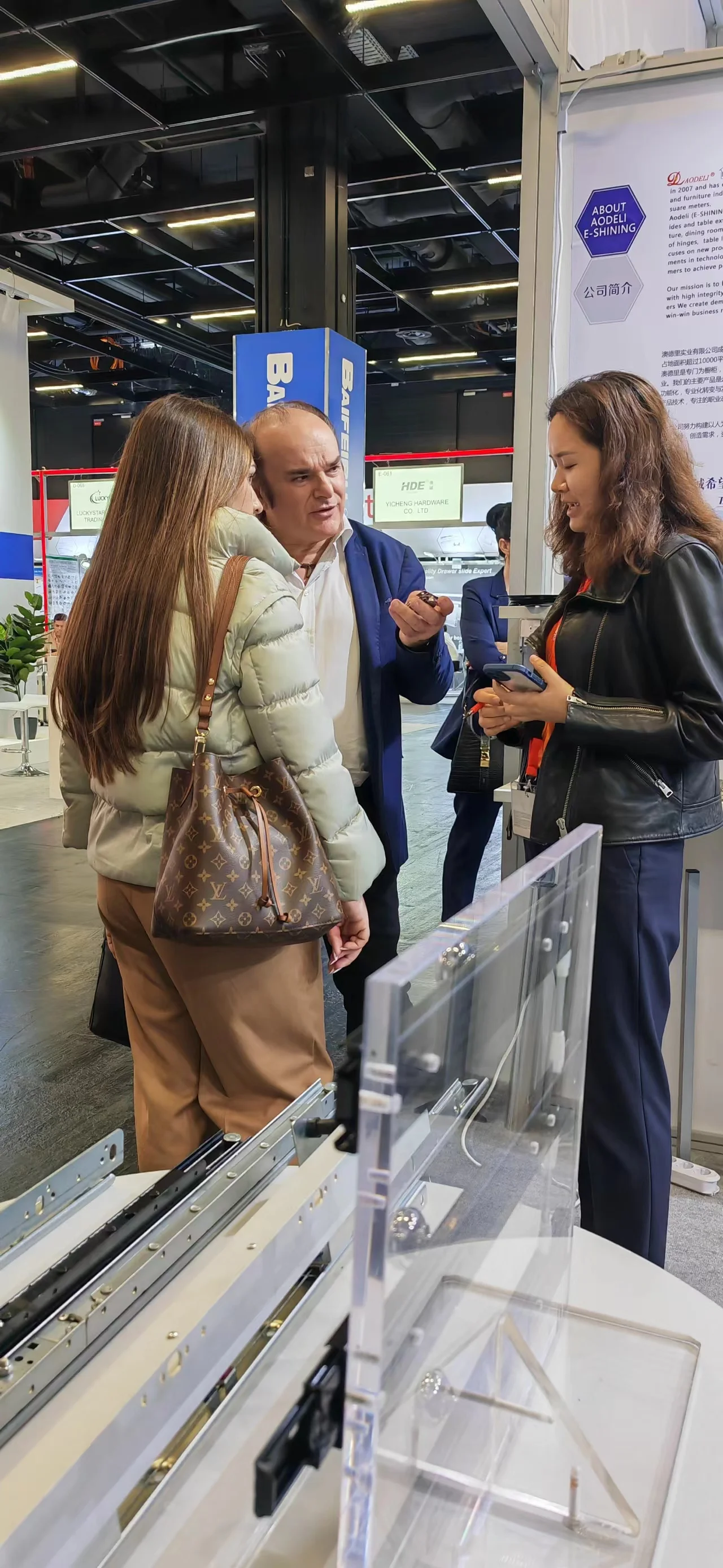 Factory Sale Various Damping Buffer Cabinet Slide High Quality Ball Bearing Soft Close Drawer Slide