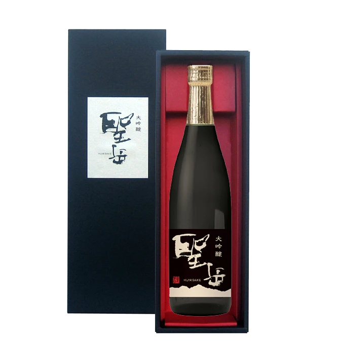 Cold or normal temperature alcoholic beverages Japanese wine sake