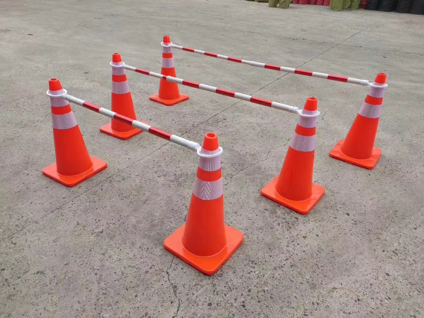 Manufacture Top Sale 70 Cm Road Cone Flexible Pvc Safety Used Traffic Cone