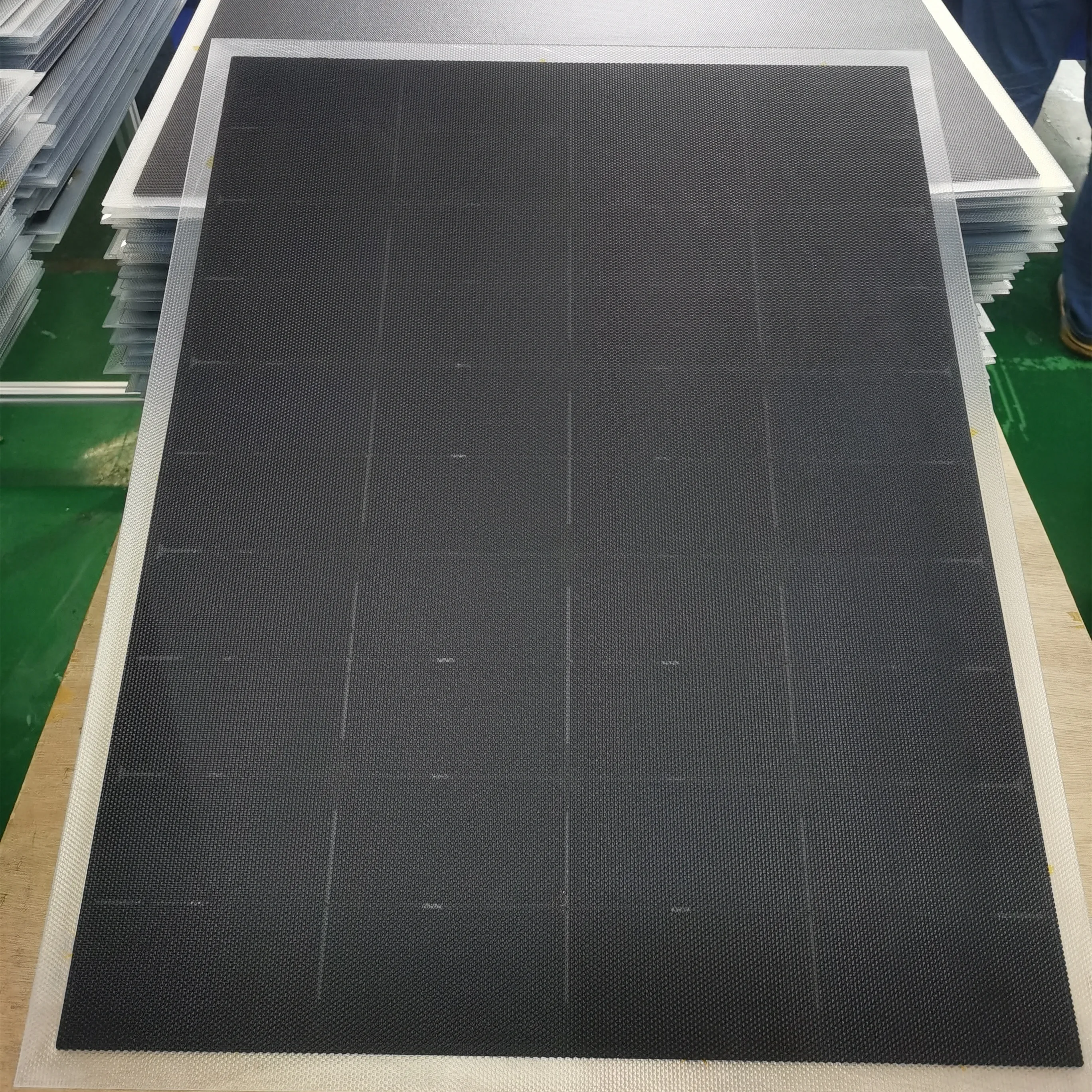 Factory Price Full Black 100W 120W 150W 200W 250 W 260W  Semi Flexible Solar Panel  for Caravan Camper Marine Boat