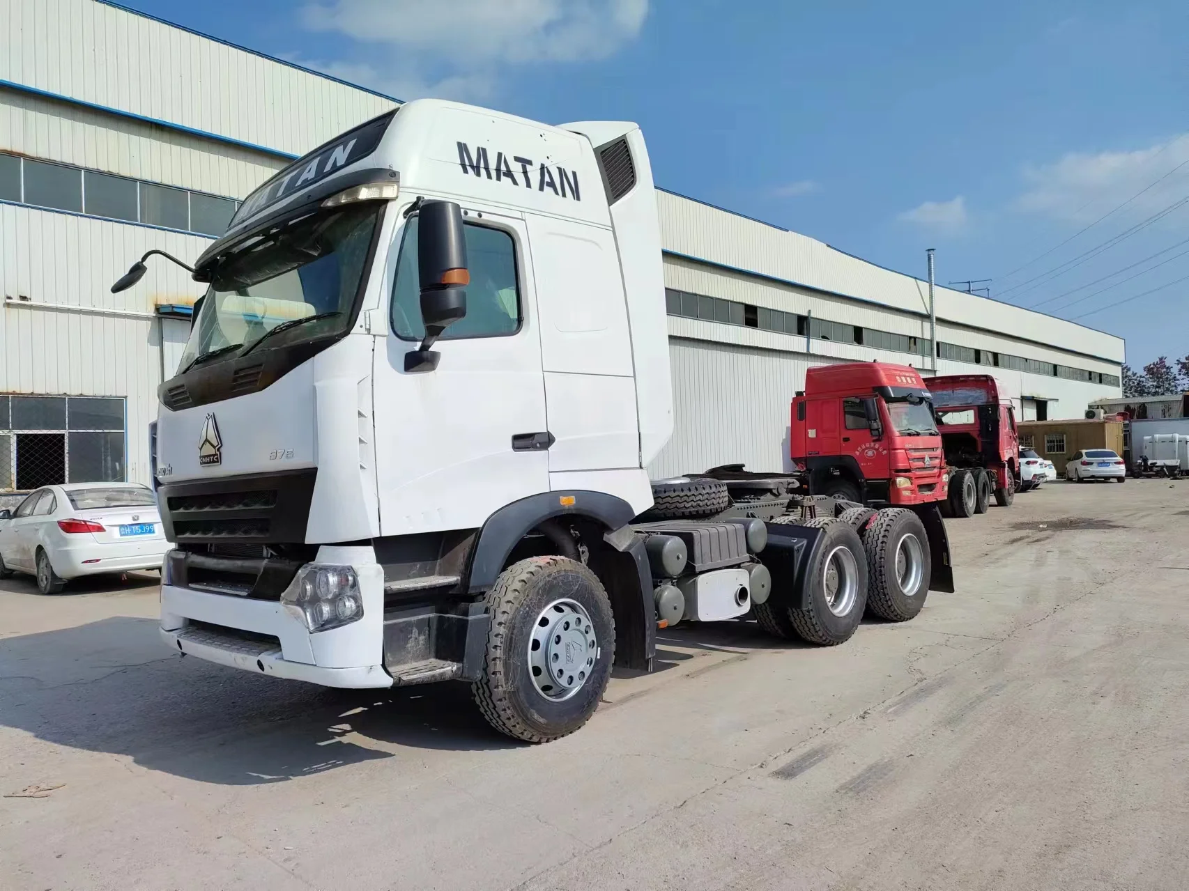 Sinotruk howoA7 tractor truck for Construction Transportation