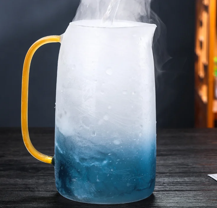 
High Quality 1.5L Blue Crystal Clear Borosilicate Glass Water Pot/ Jug/ Pitcher with Gold Handle 