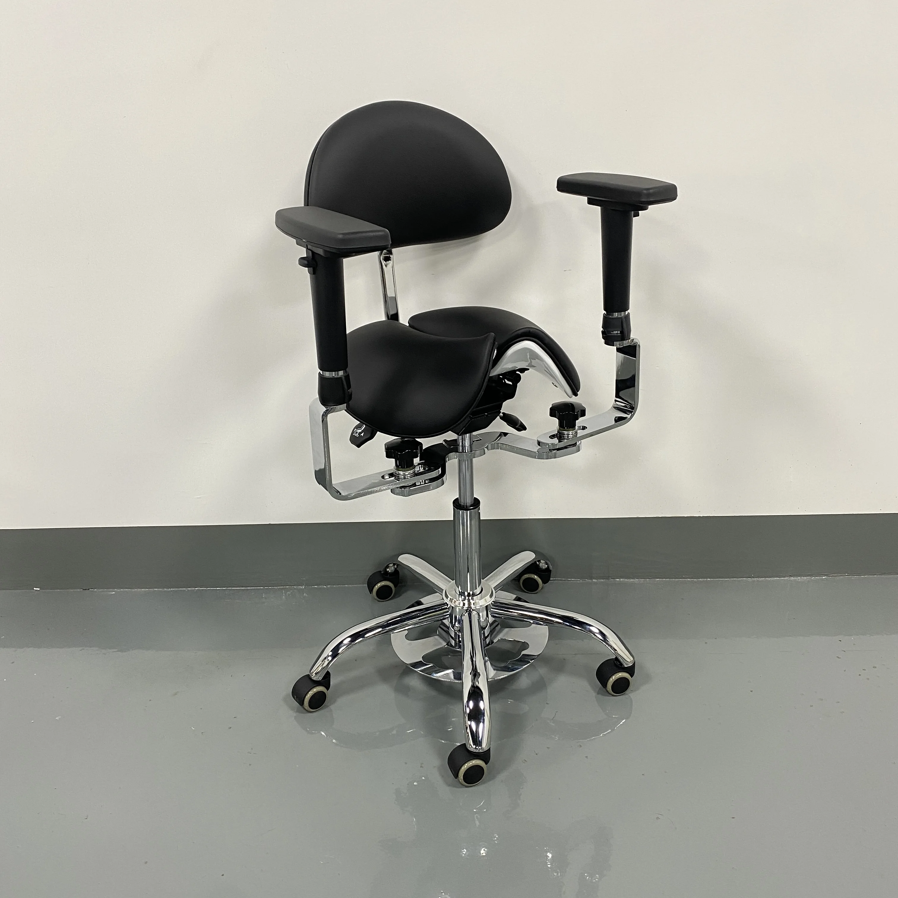 High Quality Hospital Doctor Chair For Exam Bed Clinical Chair With Height Adjustable Armrests and Foot Controller