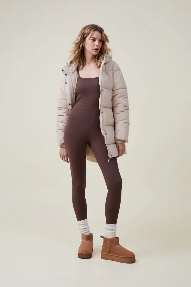 Wholesale Custom Hooded Puffer Jacket Oversized Padded Winter Parka Plus Sizes (XXL) Waterproof Bubble Feature Decorated Lines