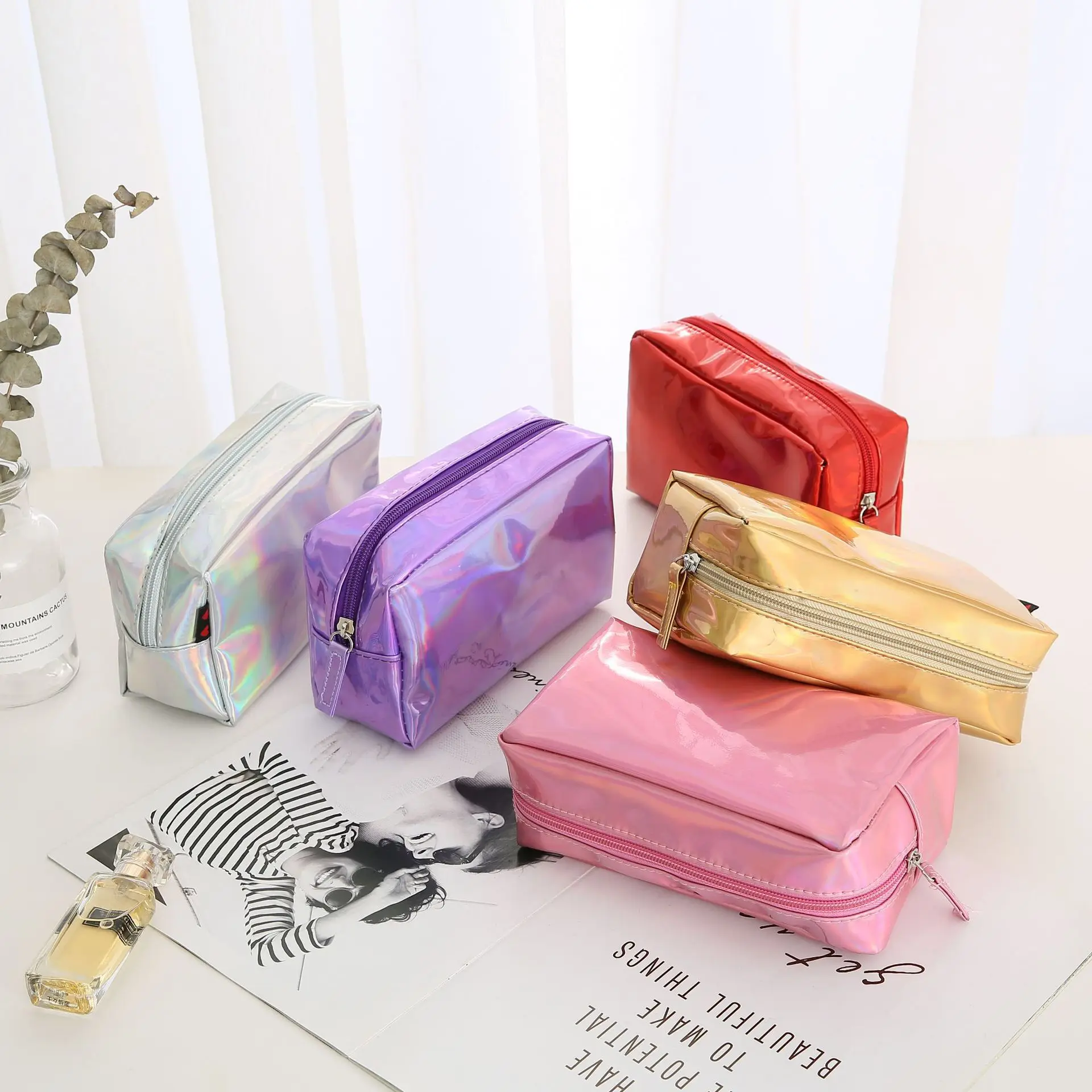 New Luxury Iridescent Toiletry Bag Waterproof Travel makeup Organizer Pouch Fashion Laser holographic metallic pu cosmetic bags
