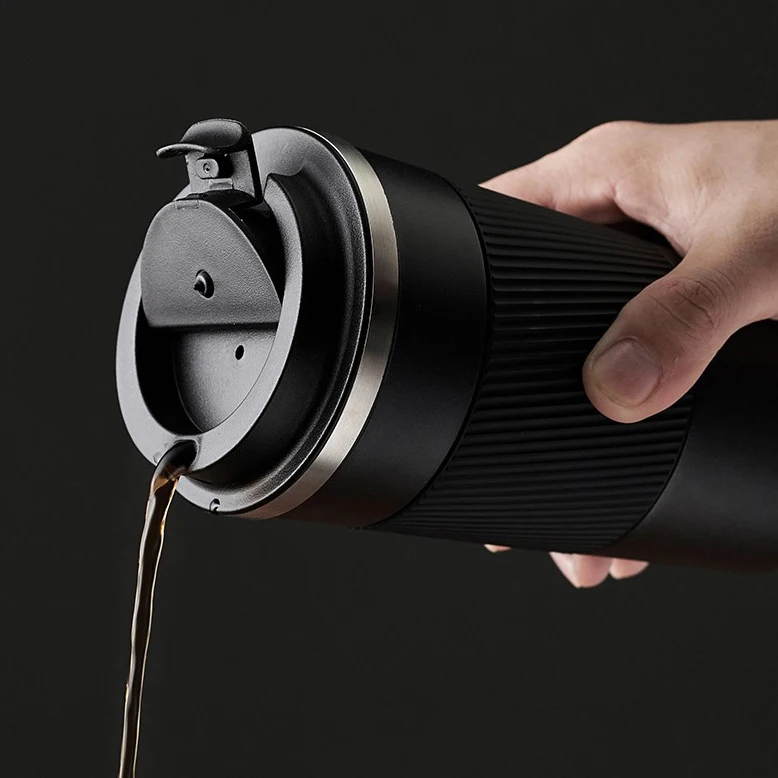 Seaygift customized stainless steel black thermos coffee mugs logo print double walled tumblers mug with silicone sleeve