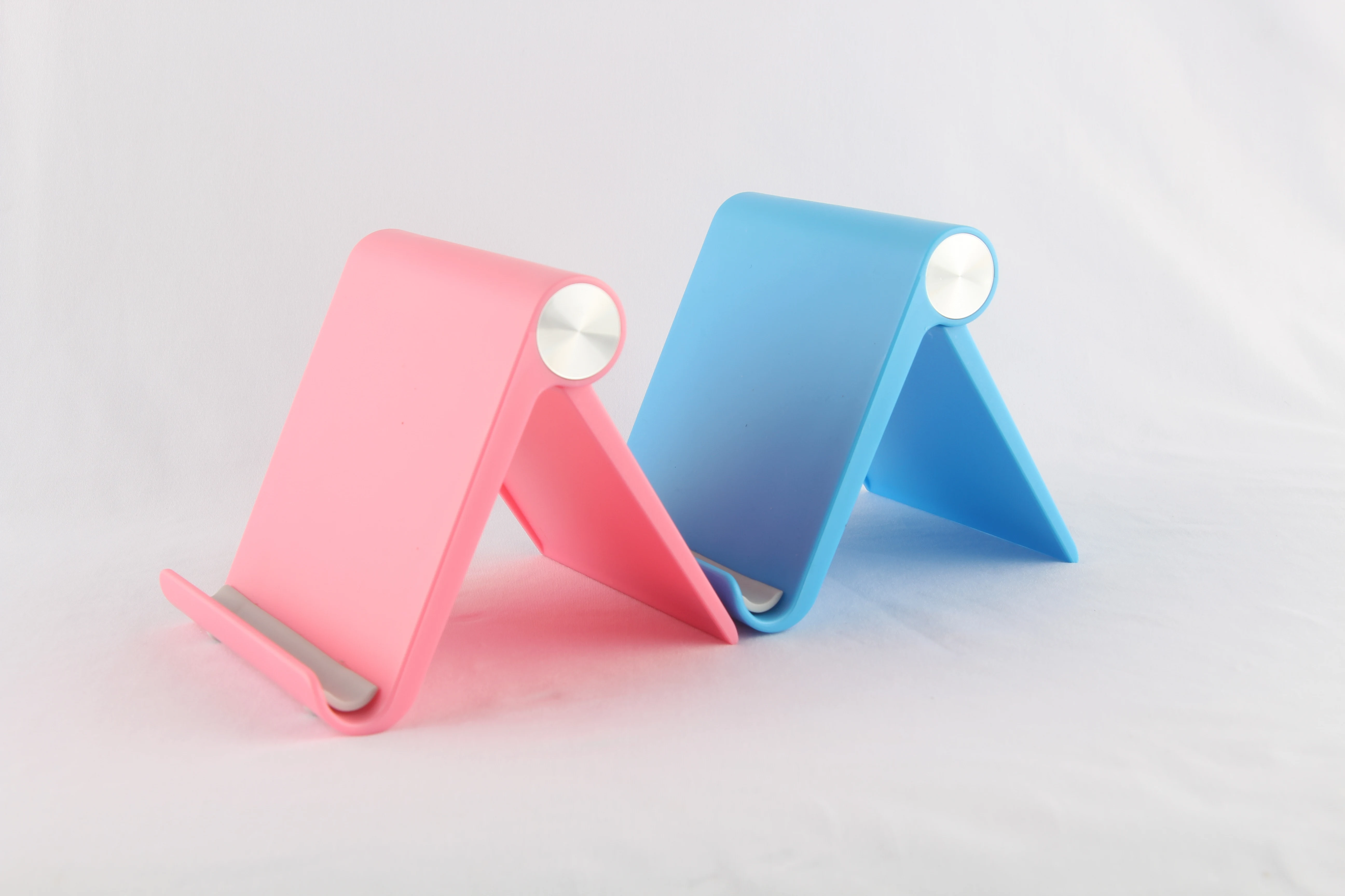 Universal mobile use and abs silicone material mobile phone holders