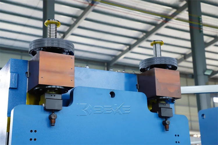 Bending Machine Press Brake New Design  CNC Press Brake 60T2500 Model 6 Axis Pure Electric Servo