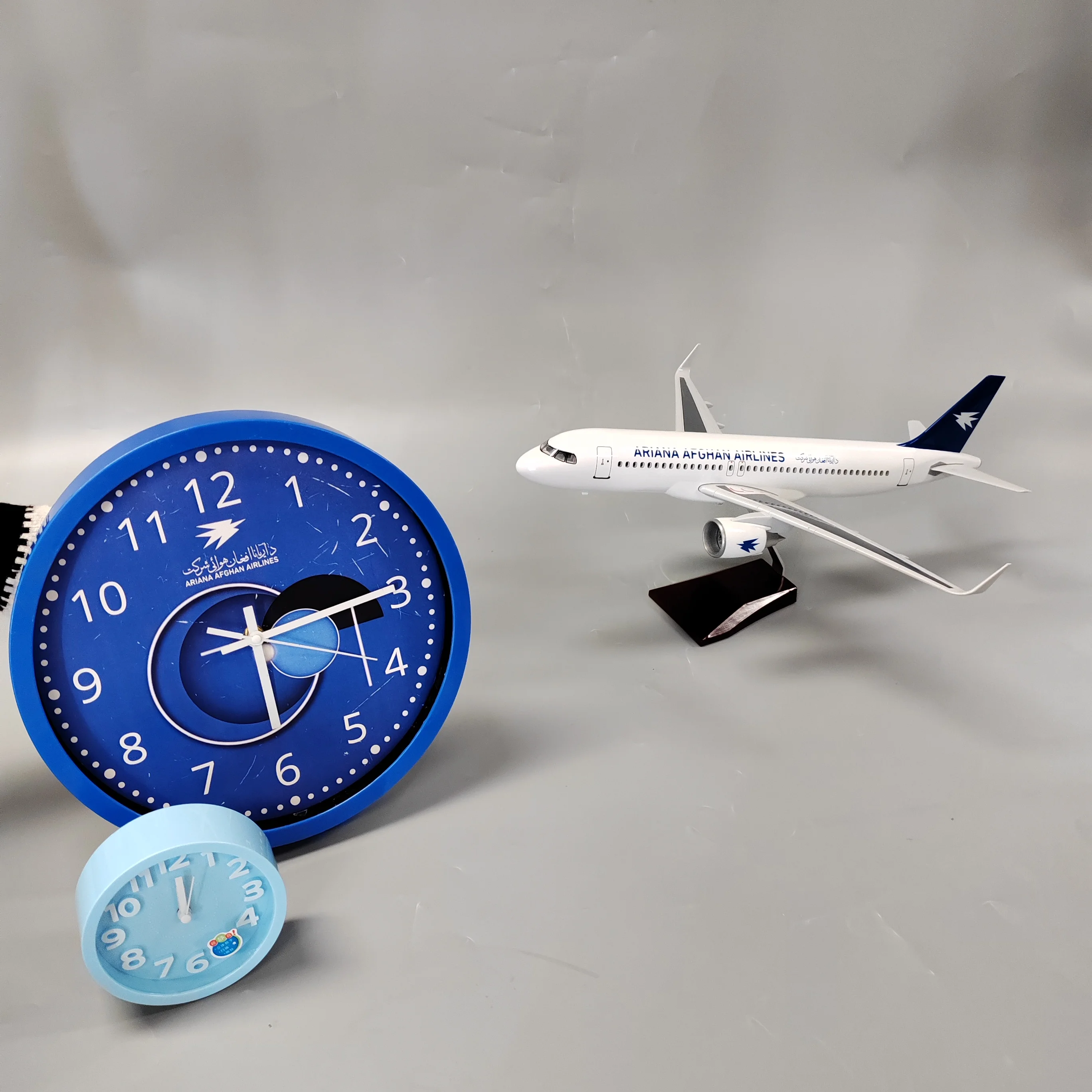 Cute Decorative Fancy Cheap Digital Quality Creative Customized Fine Giant  Plastic Office living Room wall clock