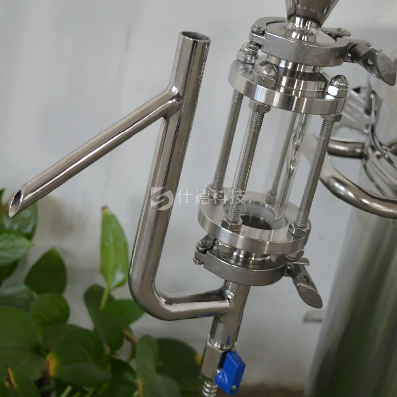 High-efficiency Pure Essential Oil Making Machine Essential Oil Extraction Machine Steam