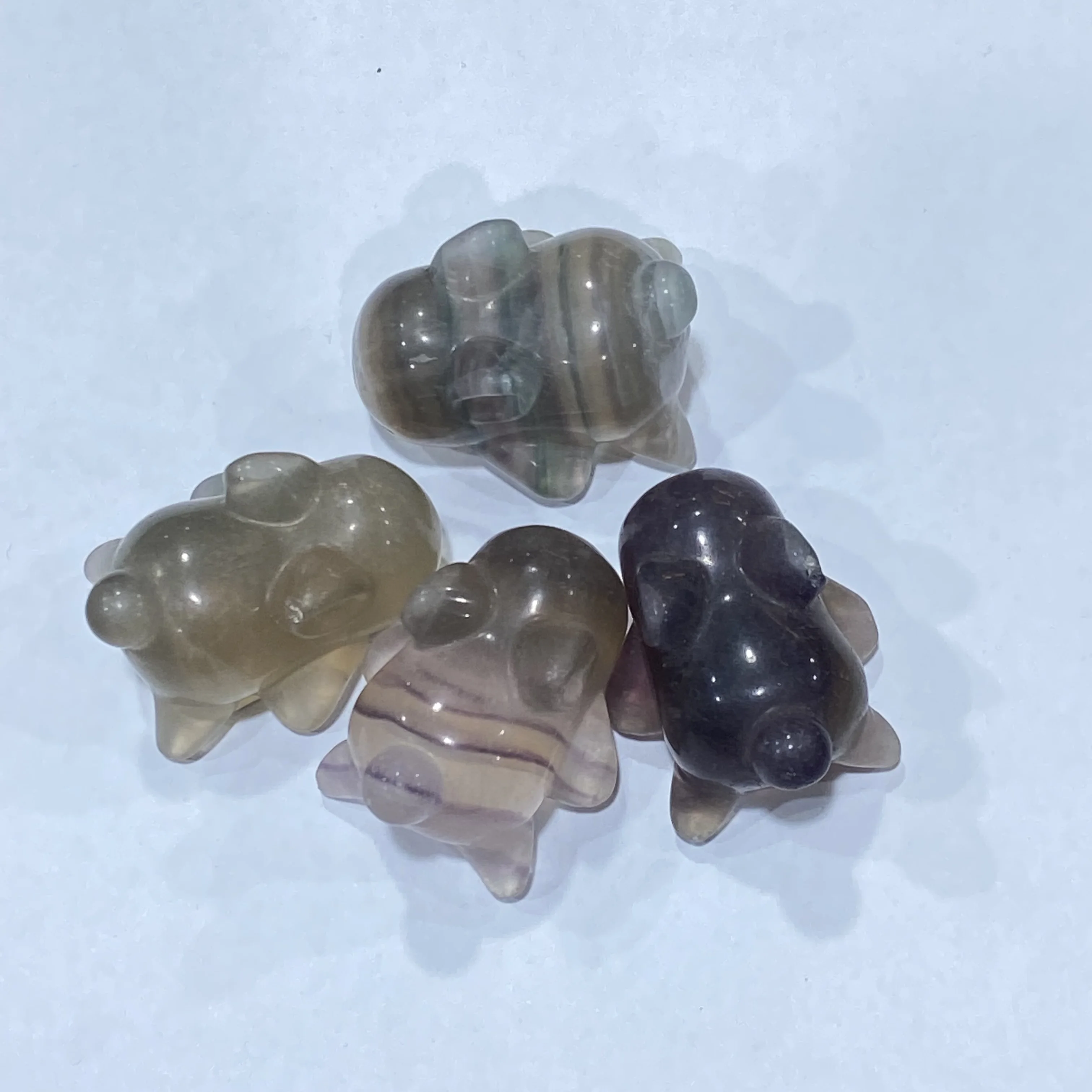 Wholesale Crystal Mini Hand Carved Animal Crafts Natural Crystal Polishing Fluorite Rabbit For Home Decoration