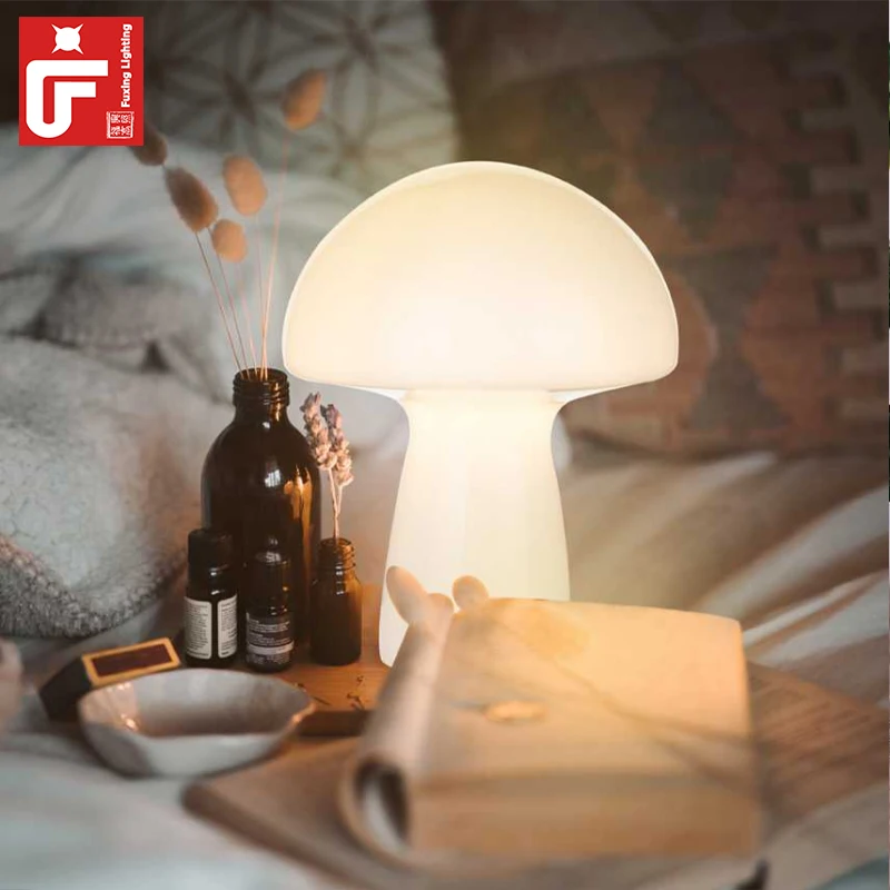 Under 20 Dollars Adjustable Rechargeable Table Lamp Cordless Vintage Glass Table Lamp for Bedroom