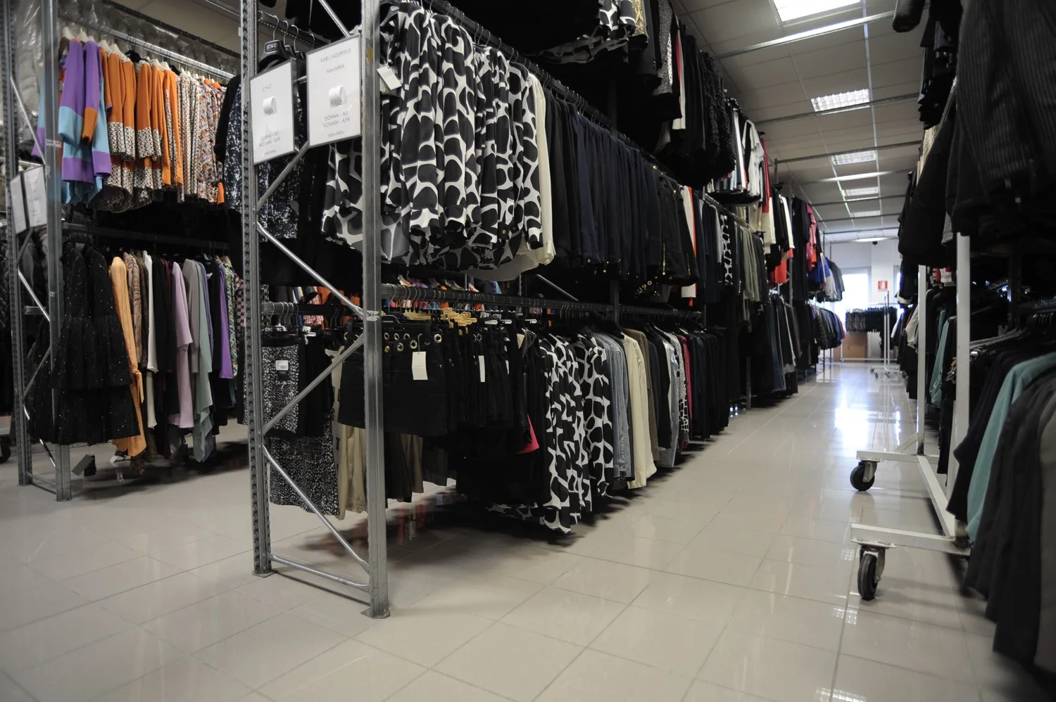 Chic Women Handbag From Famous Brand - Delicate Pastel Pink Shade - Add a Beautiful Touch of Femininity to Your Look