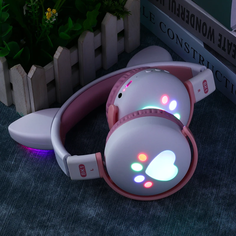 cat earphone (4).jpg