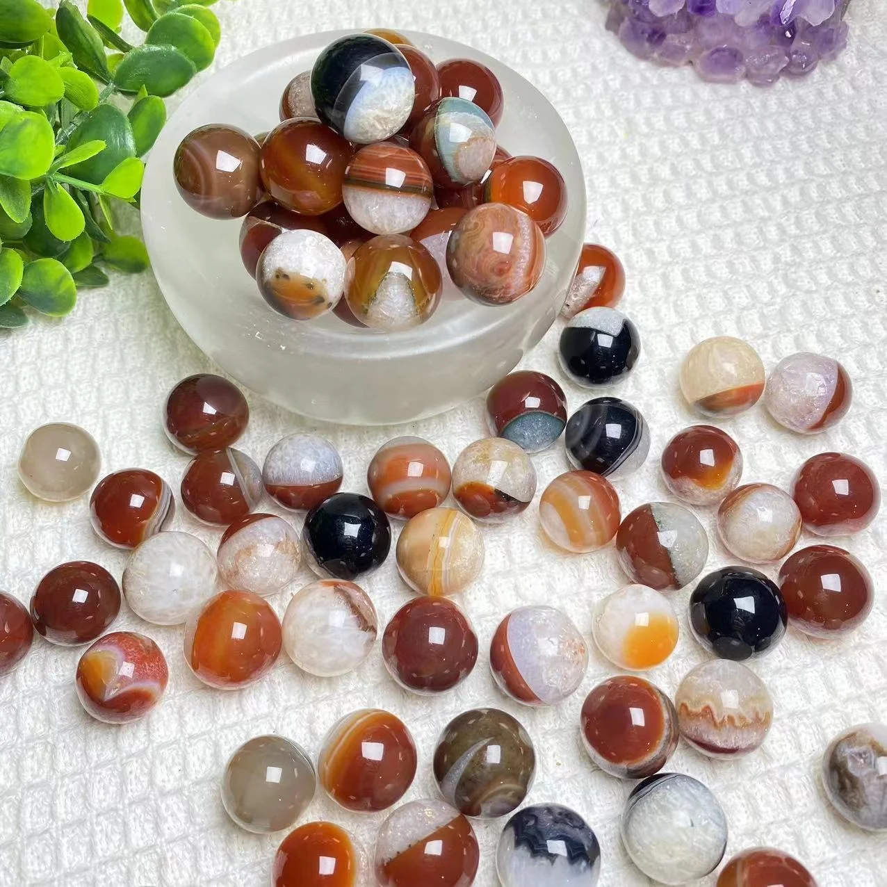 Wholesale Natural Red & Black Agate 1.5-2cm Mini Polished Ball Reiki Healing Meditation Style Home Decor