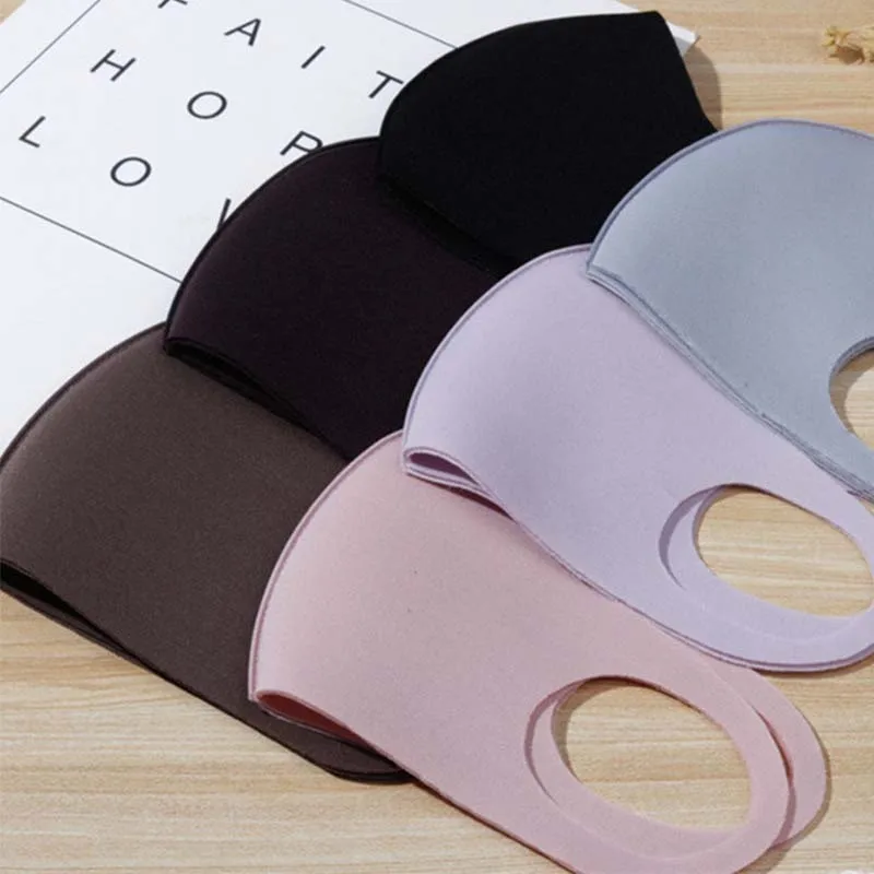 Small manual blister cutting machine