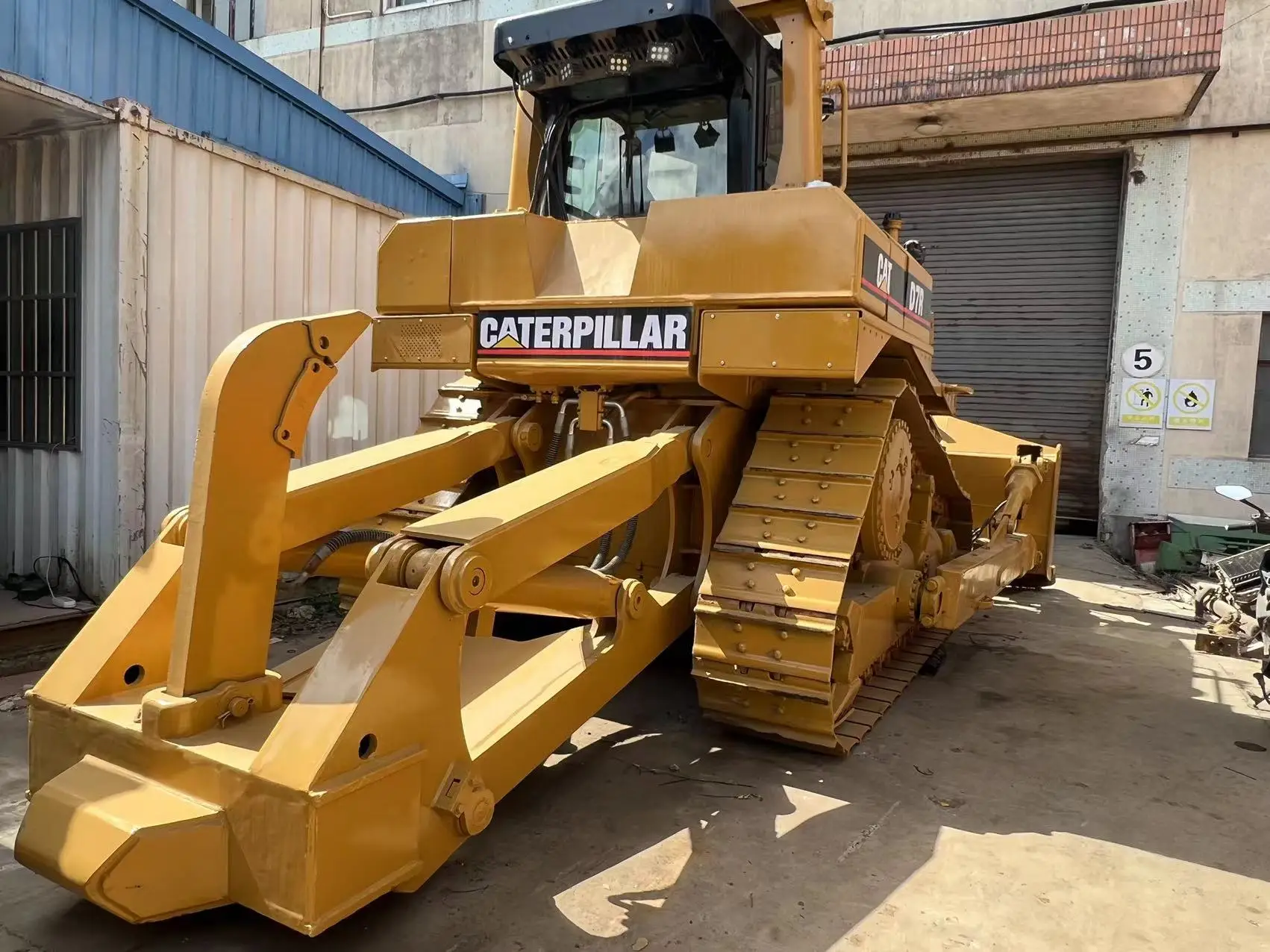 New arrival cat bulldozer D7R XRU II Used d7r d6h d6g d5k d3c