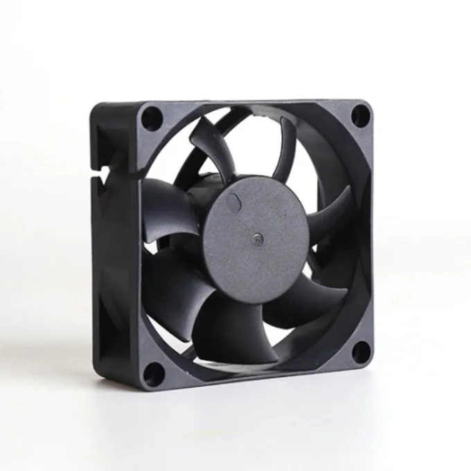 7025 High Speed Low Noise Small 12v Dc Cooling Fan 70x70x25mm