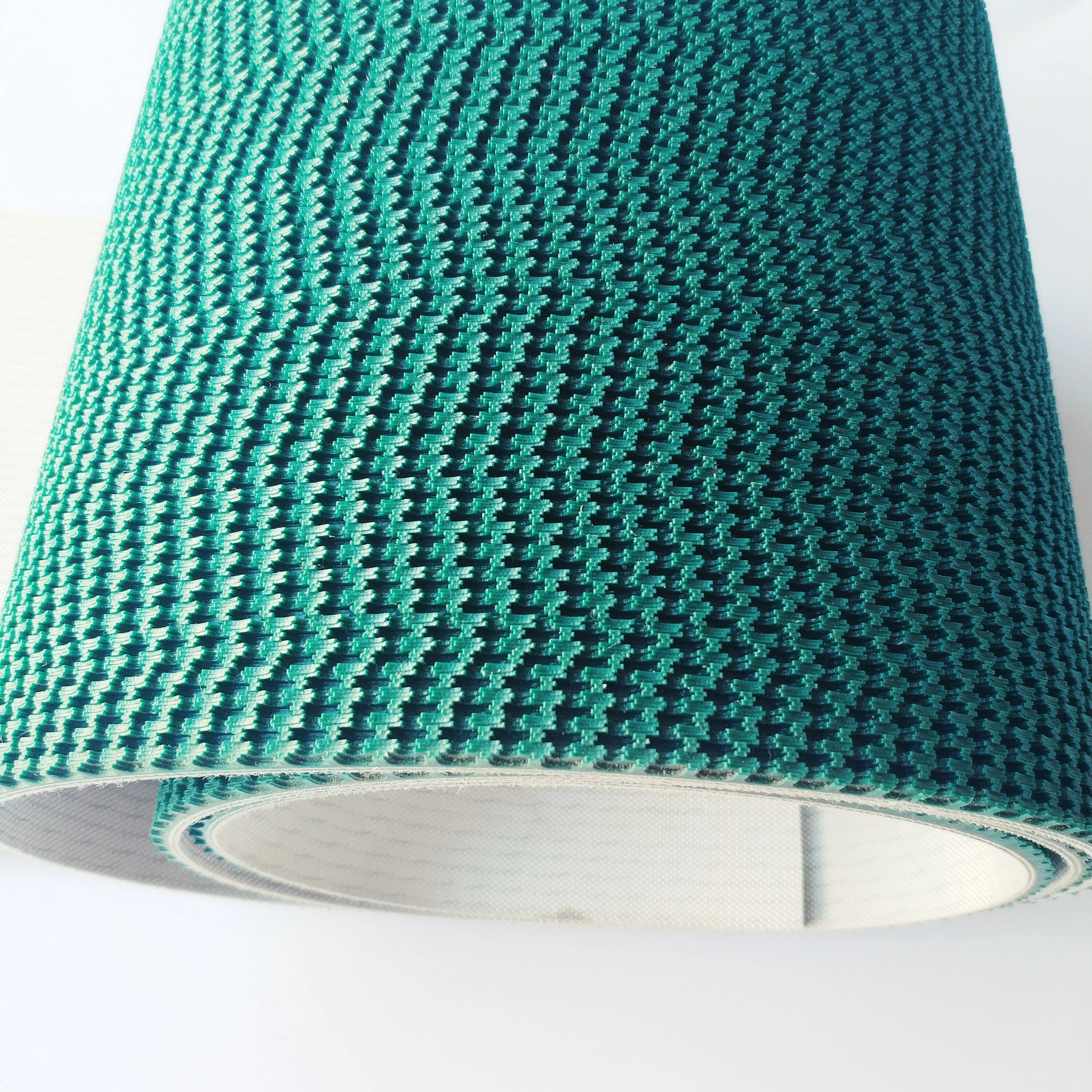 resistance green pvc rough top grass grip pattern conveyor belt