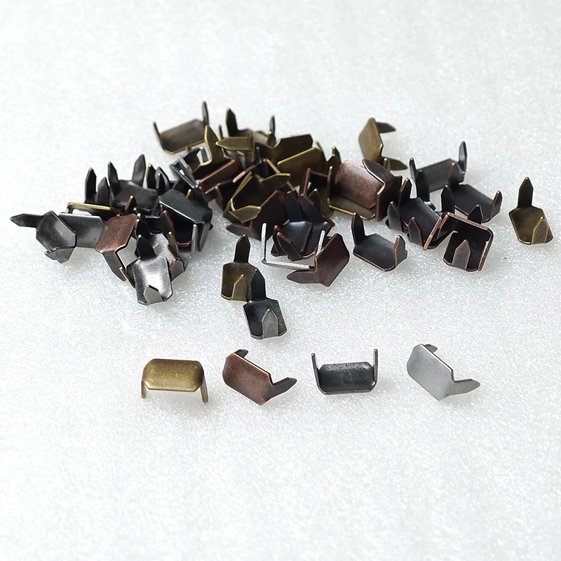 Square Fastening Nail Staples Custom Color Brass with 2 Prong Claw Rivet for Leather 10000 Pieces 5 Bags Custom Cm Prism Support