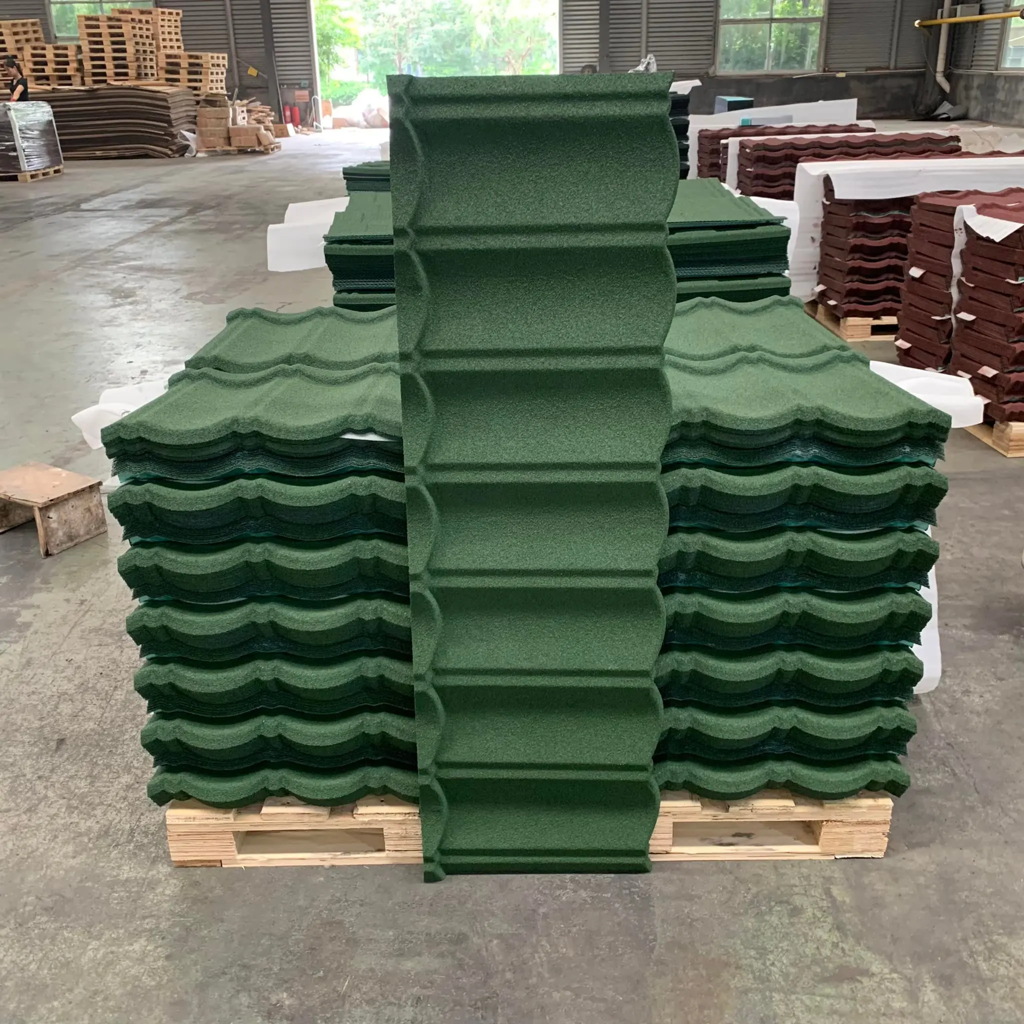 Стальная черепица с каменным покрытием 1340*420 мм гофрированный оцинкованный металлический камень цинковым алюминиевый стальной кровельный