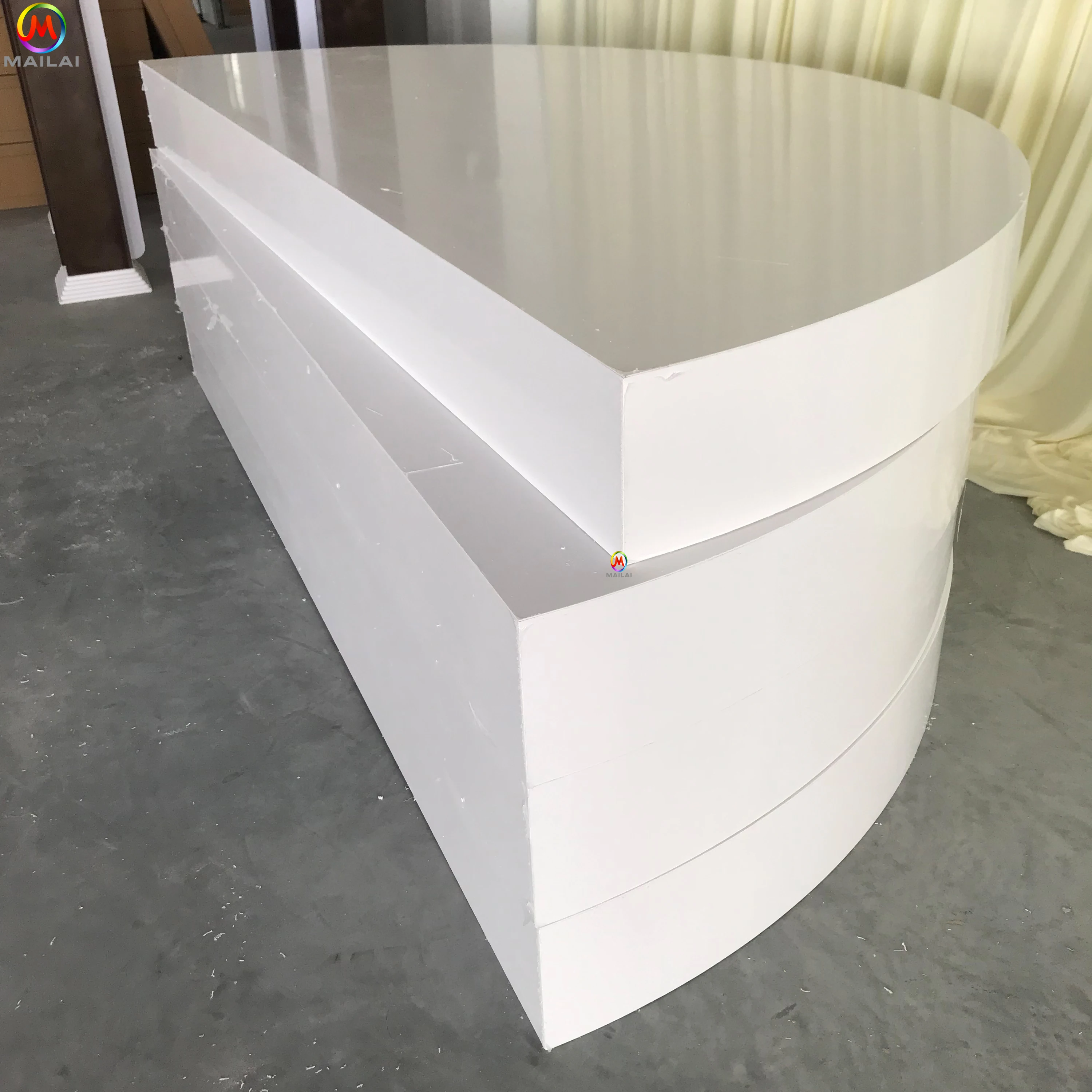 Wedding Supplies Round Wedding Stage Floor Decoration Acrylic Backdrop For Wedding