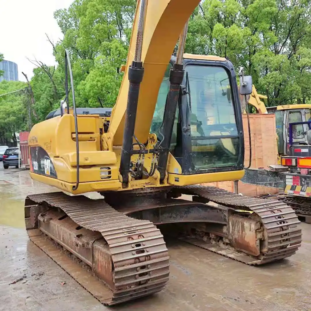 CAT 323d  Used CAT 323d origin Japan with cheap price and high efficiency for hot sale CAT 320d Buenas noches. Give away a drone