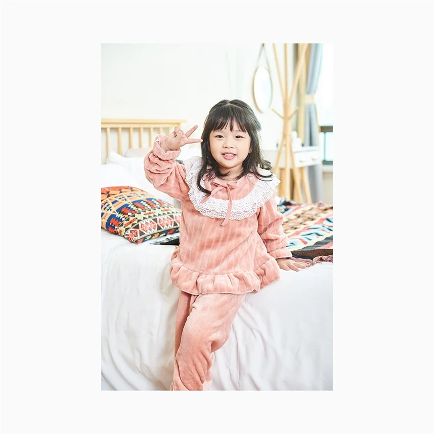 
Very Nice 100% Polyester Cartoon Kids Sleeping Wear Comfortable Winter Pajamas Set 