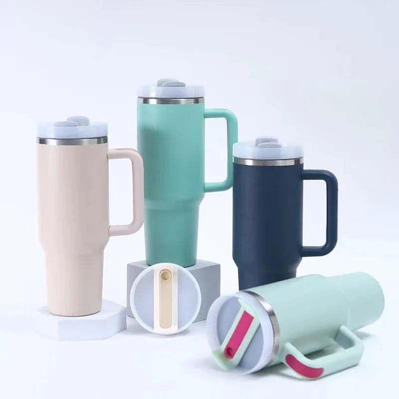 2024 Hot Selling New 40 Oz Car Ice Cup Fashionable Stainless Steel Engraved Glass Cup With Handle Spout Cover Customized Car Cup