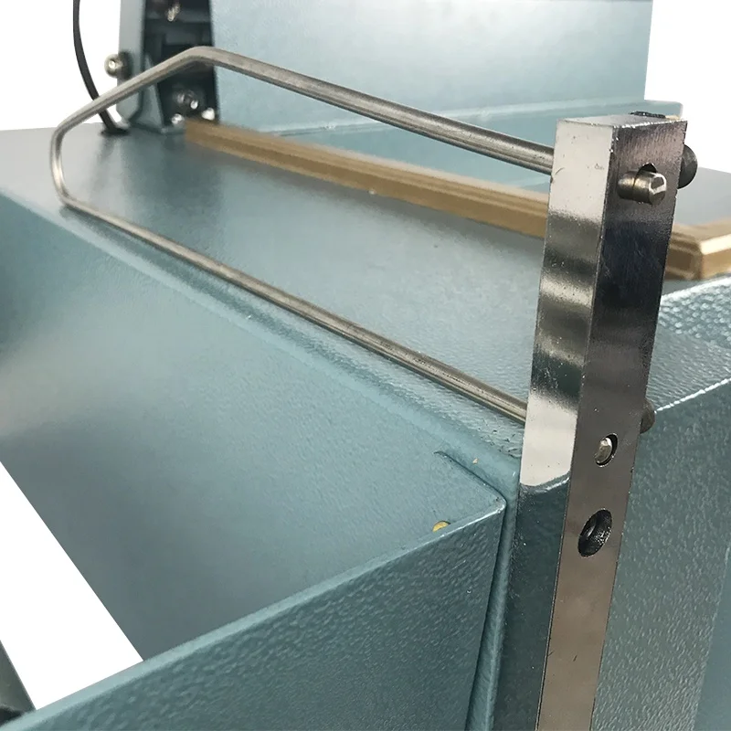 380L Automatic Heat Sleeve Type Shrink Film Cutting and Packing Machine