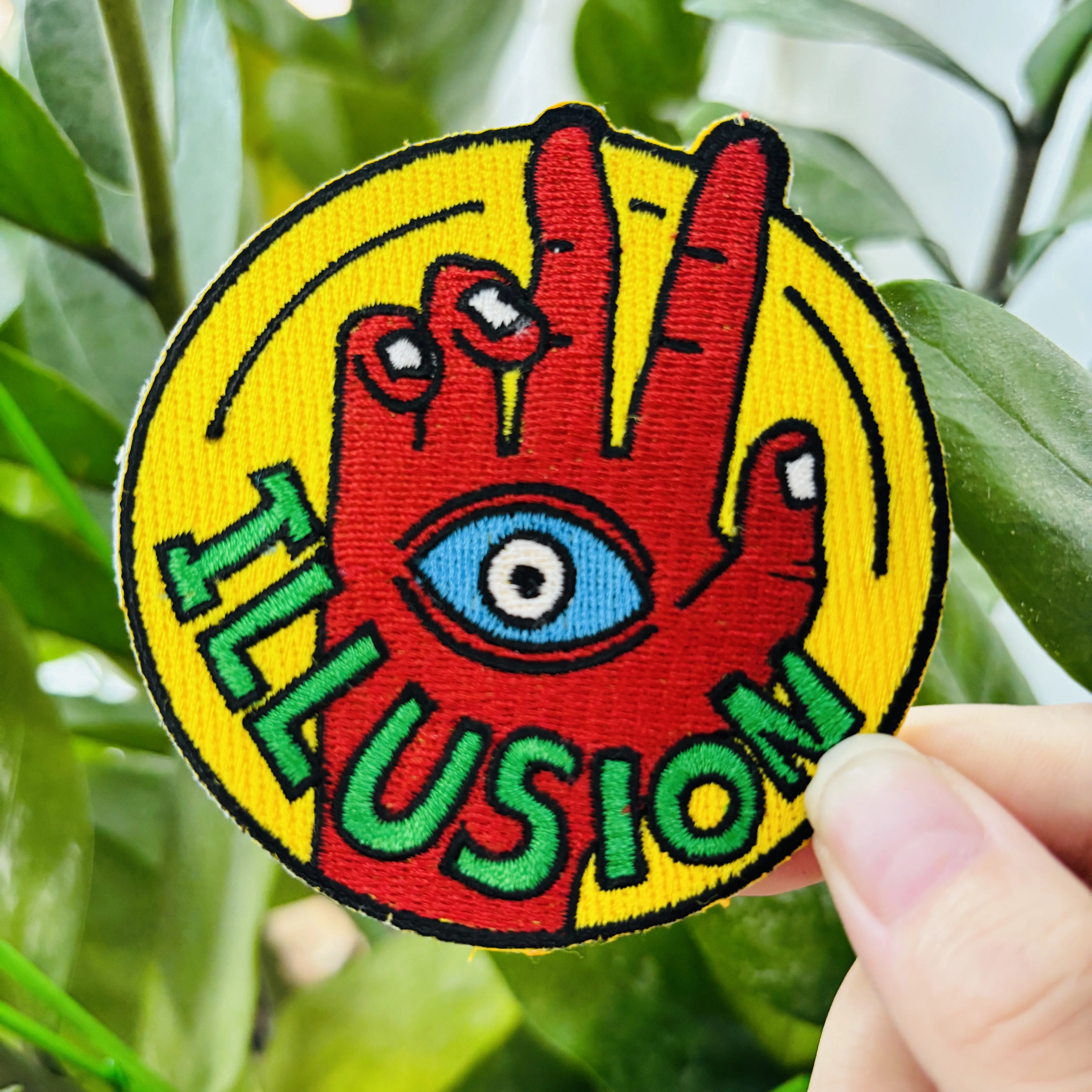 Wholesale Custom    Embroidered patches diy Patches Iron On backing  Sew On Patches For Clothing