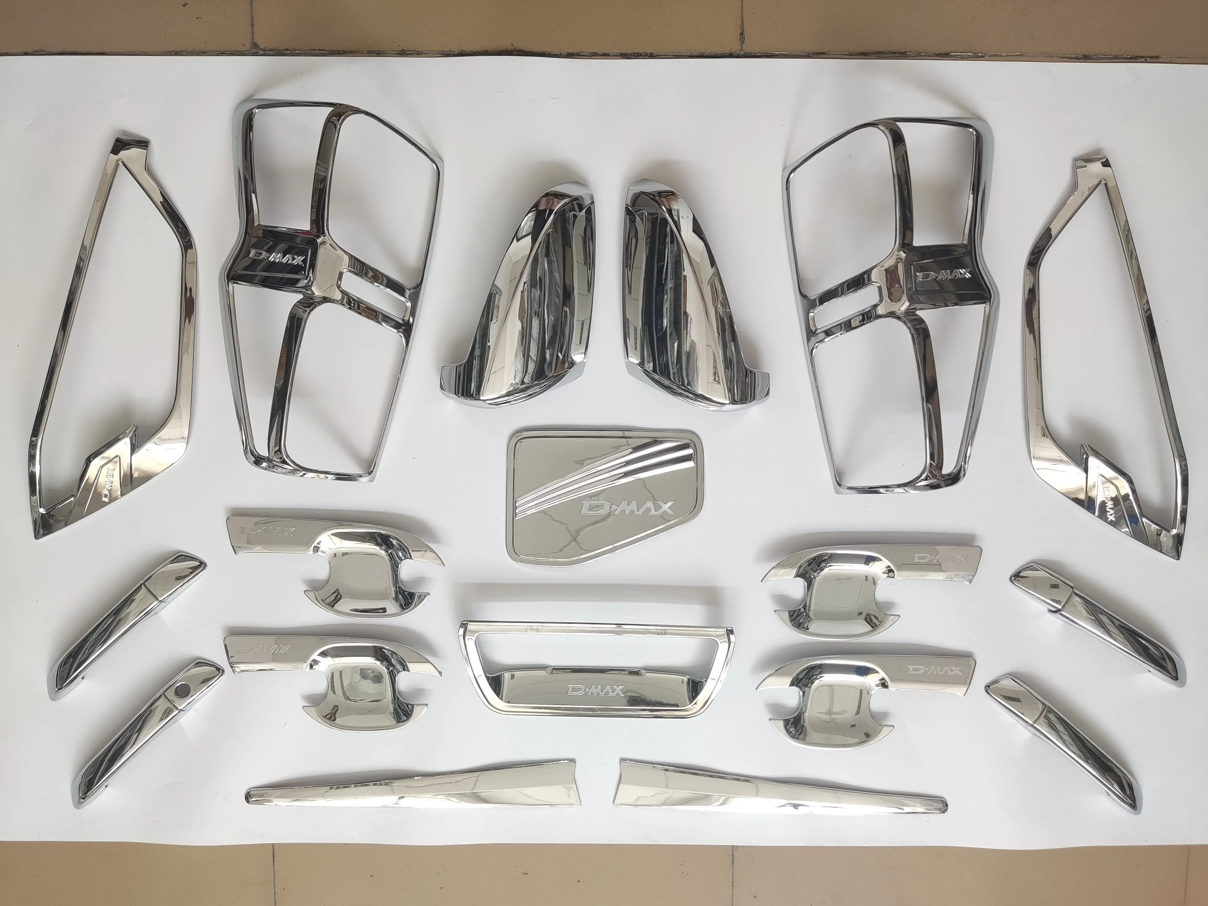 4x4 Pickup Truck Accessories Black Chrome Door Handle Light Cover Full Set Body Kits for Isuzu Dmax