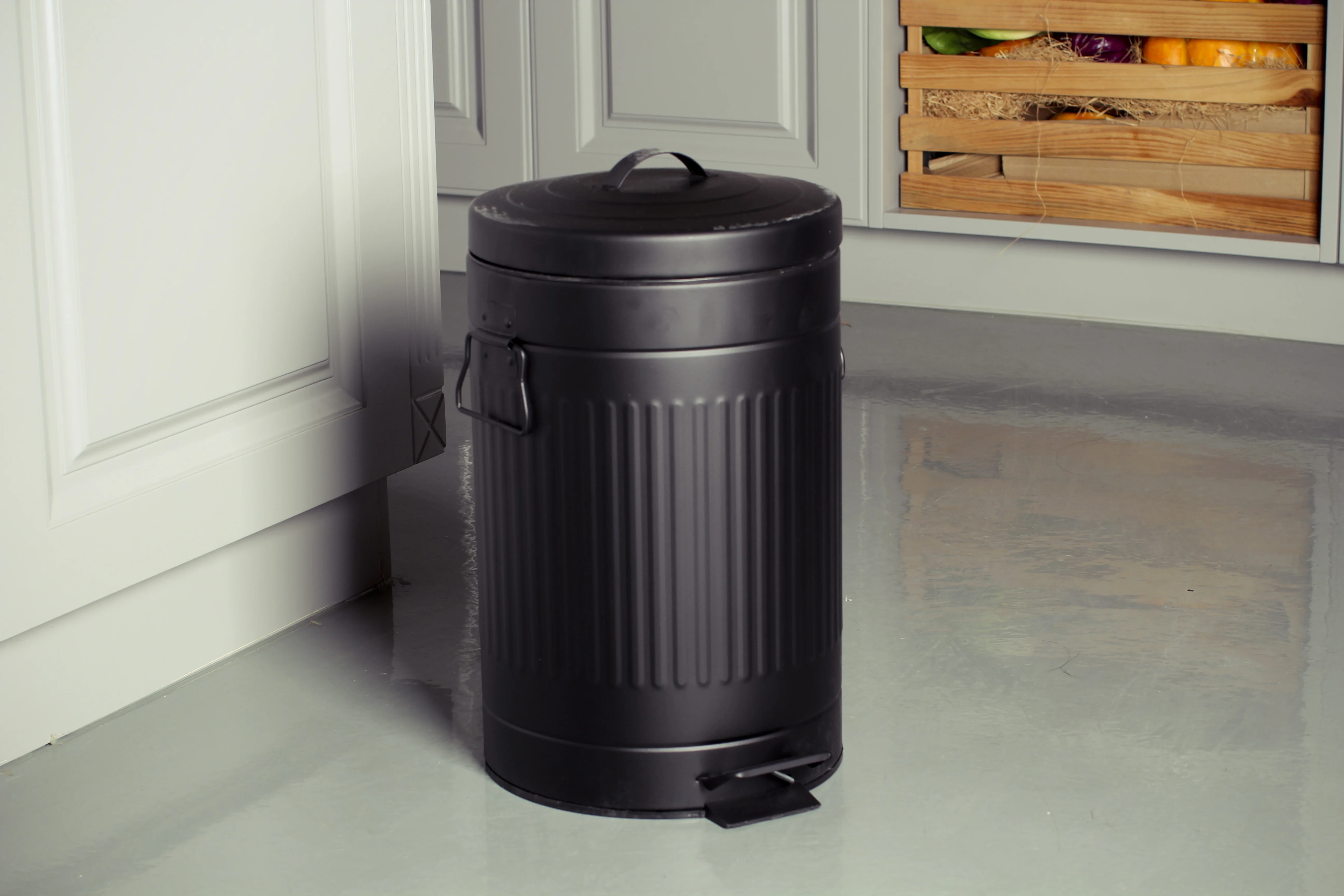 Round Rubbish Bin Removable Inner Garbage Trash Foot Pedal Waste Bin Garbage Bin Pedal Outdoor
