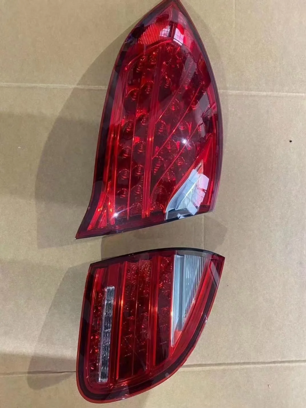 VEHICLE TAIL LAMP FOR PORSCHE CAYENNE 958 2014 OEM 95863109301 95863109401 95863109501 95863109601