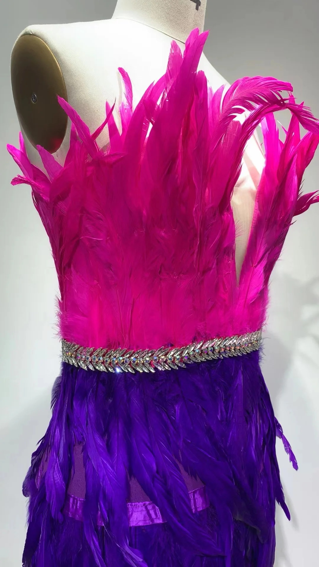 Женское вечернее платье с перьями, модельное дизайнерское платье знаменитости для выпускного вечера