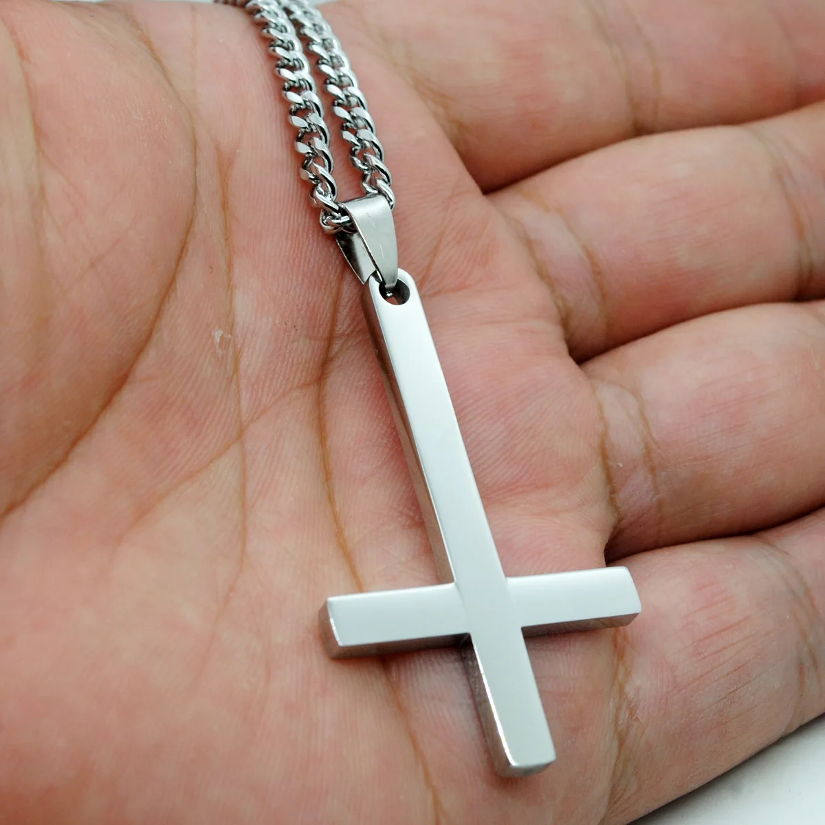 SSeeSY custom fashion jewelry mens stainless steel inverted christian upside down cross pendant necklace for men
