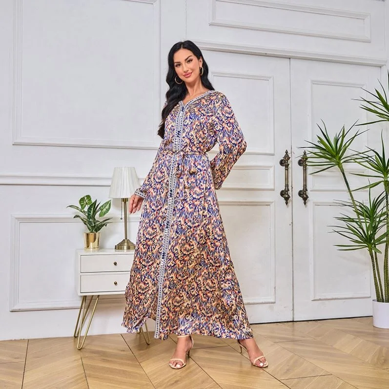 Fashion Muslim Hooded Dress Women Long Sleeve Abaya Dubai Turkey Moroccan Caftan Elegant Lady Islamic Clothing Evening Kaftan