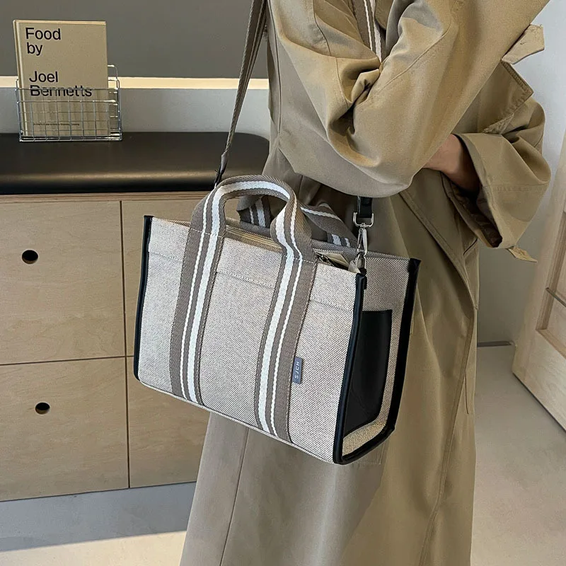 Cross-border Wholesale 2024 New Korean Fashionable Portable Tote Bag Large Capacity Canvas Contrast Shoulder Crossbody Bag