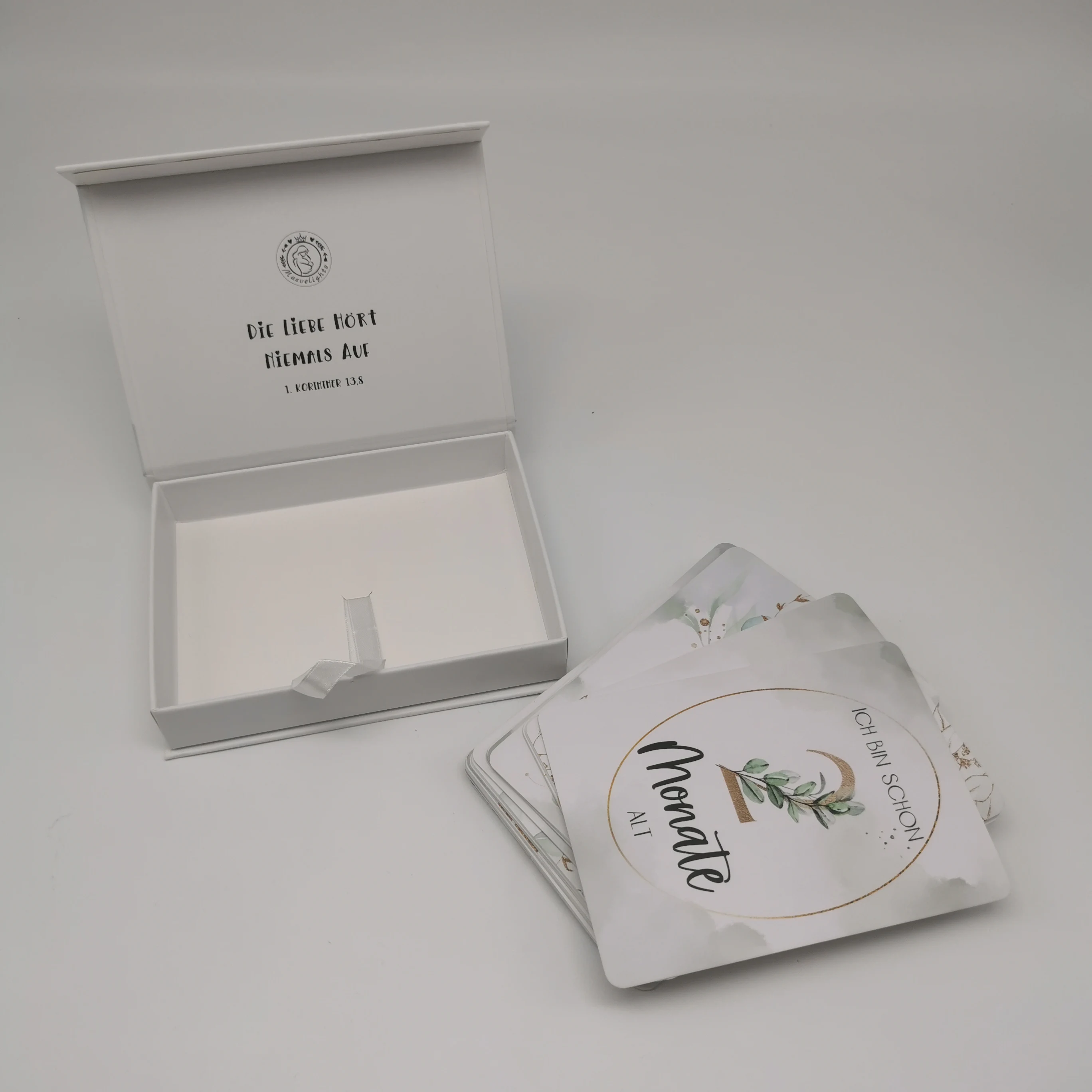 Factory Customized Paper Gift Card Postcards Set with Boxes for Packaging