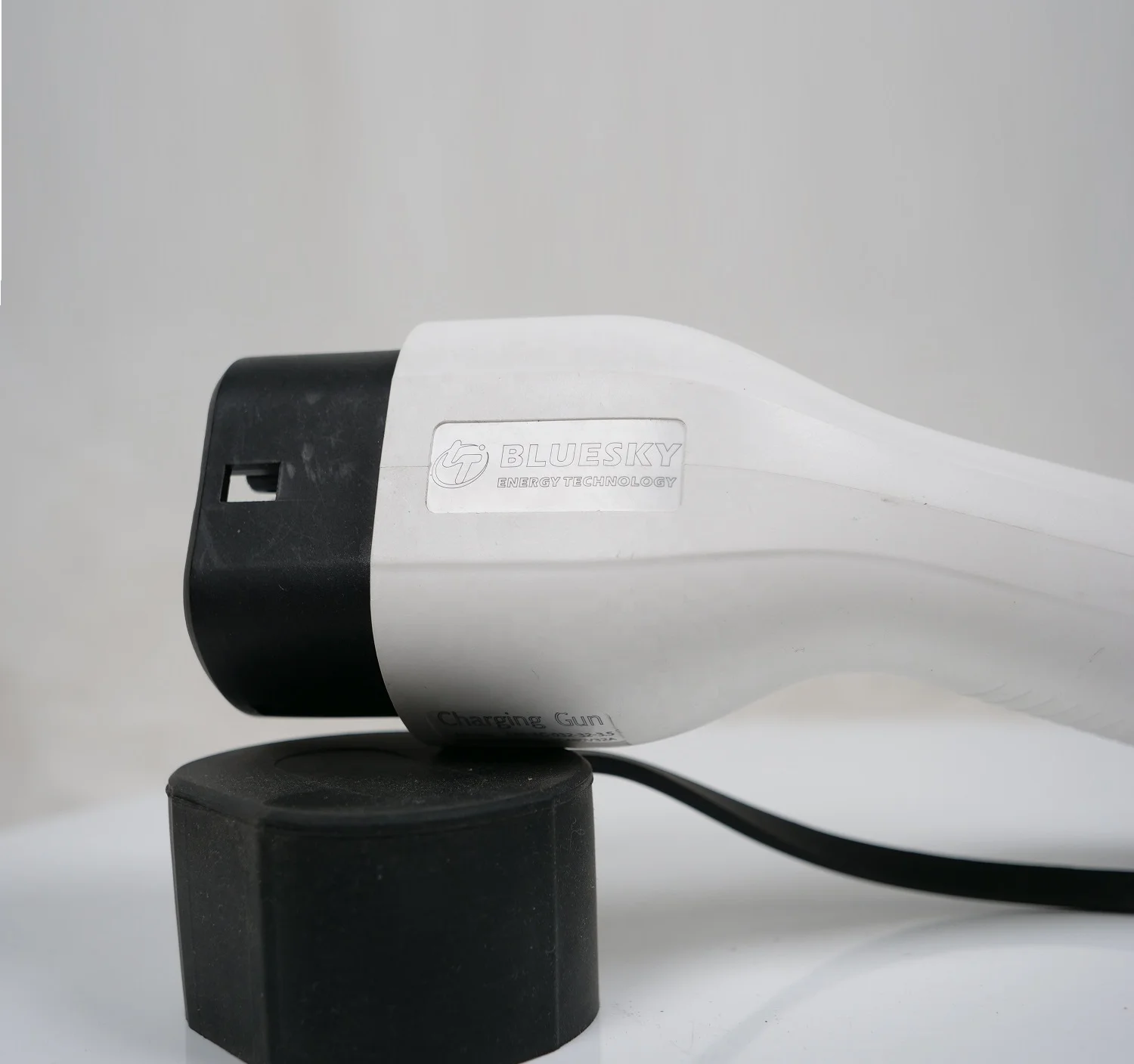 Bluesky three phase 32A 480Vac IEC 62196 AC CCS Type 2 cable 3.5 meters IP55 ev charging gun