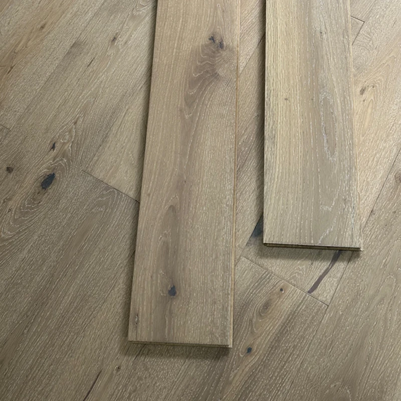 Household Use Indoor White Oak Wood Flooring European Oak Solid Wood 910mm Long Board With Knot For Living Room Timber Flooring