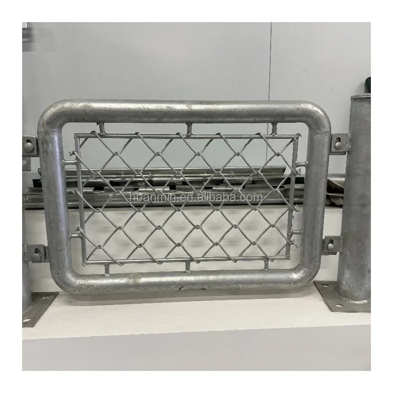 Hot Dipped Galvanized Pvc Coated Chain Link Fences fencing net iron wire mesh price