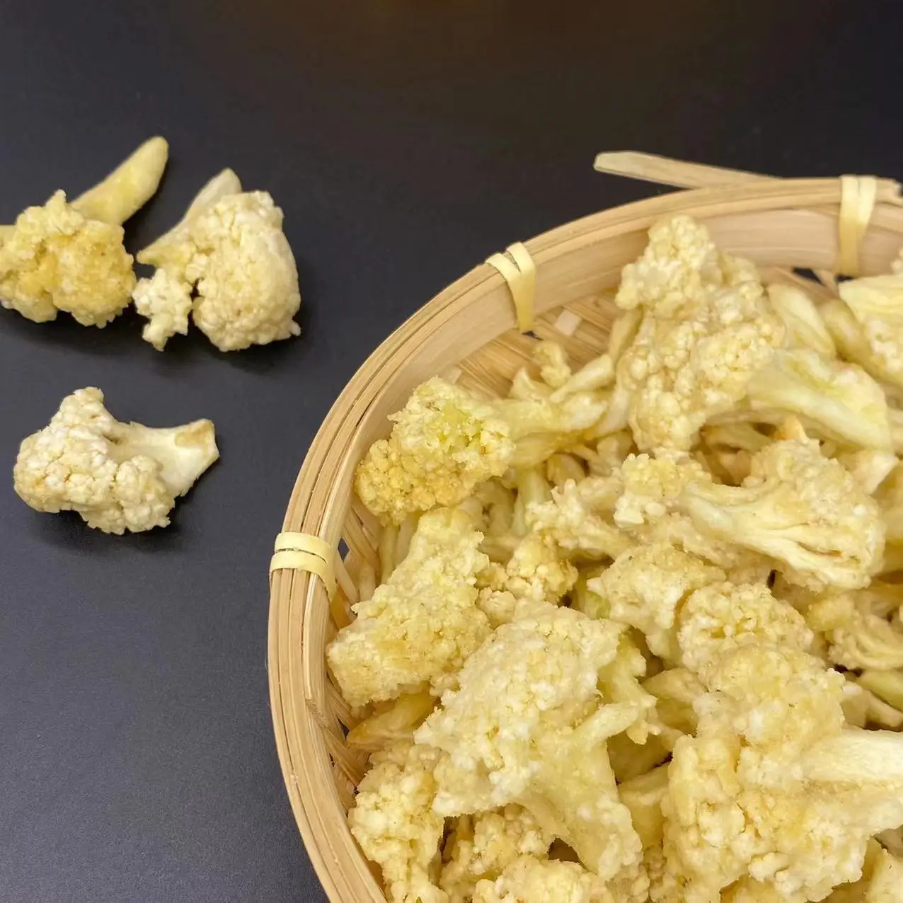 Healthy Vacuum-Fried Cauliflower Chips VF Light and Crunchy, Long Shelf Life