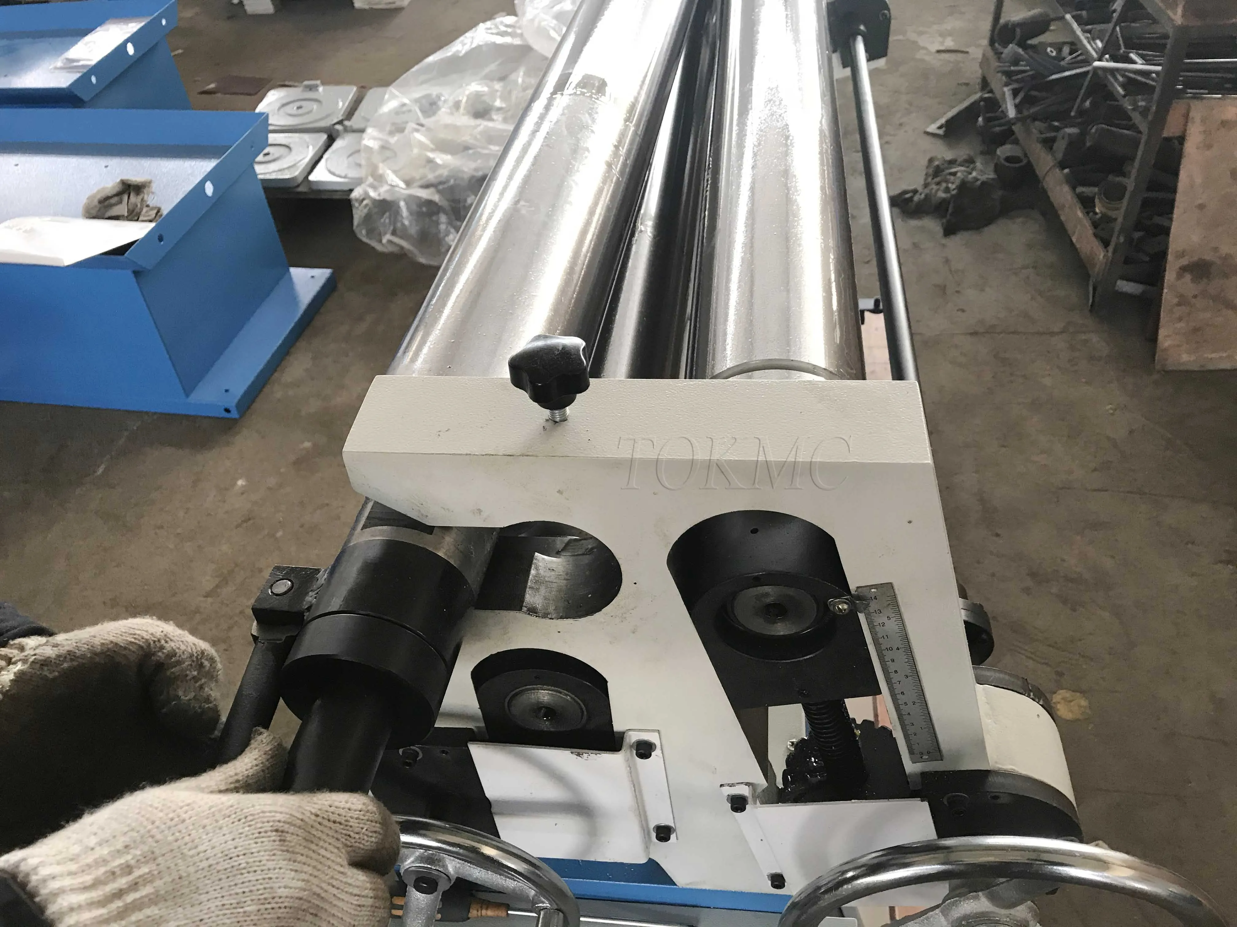 Electric slip rolling machine  for sheet metal ESR1300x4.5mm