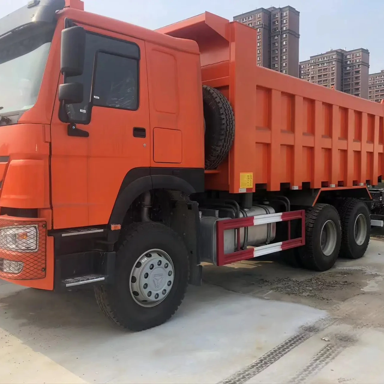 Sinotruk Heavy Duty good quality 371HP 6X4 Transportation Sand Stone Quarry Articulated Tipper HOWO Dump Truck