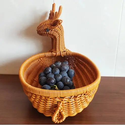 Factory Best seller cute Deer/Duck/Squirrel/ Swan animal rattan fruit basket handmade wicker baskets for gifts fruit